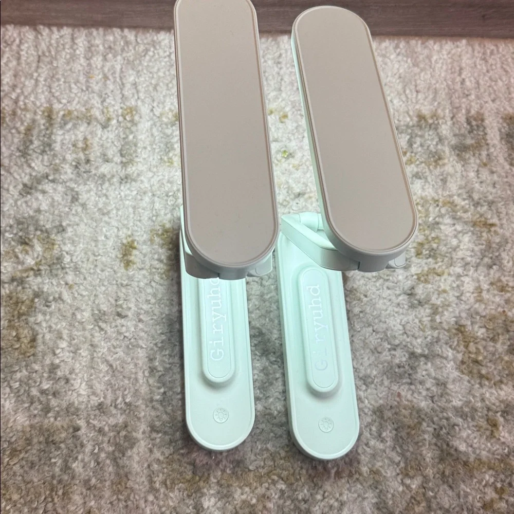 NEW Set of 2 - Mint Green LED Desk Portable Lamp & Battery Operated Rechargeable